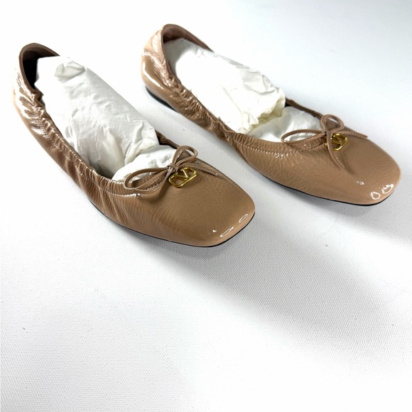 NEW Valentino Garavani Beige Vlogo Ballerina Leather Ballet Flats Size 40 $770 - Picture 4 of 11